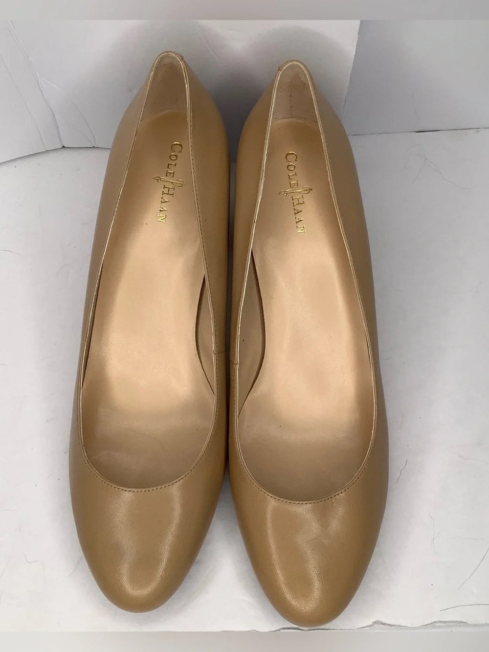 Cole Haan Beige Leather Stacked Heel Women’s Pumps Sz 10B Business Quiet Luxury